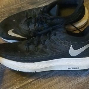Nike Quest Men Running Shoe